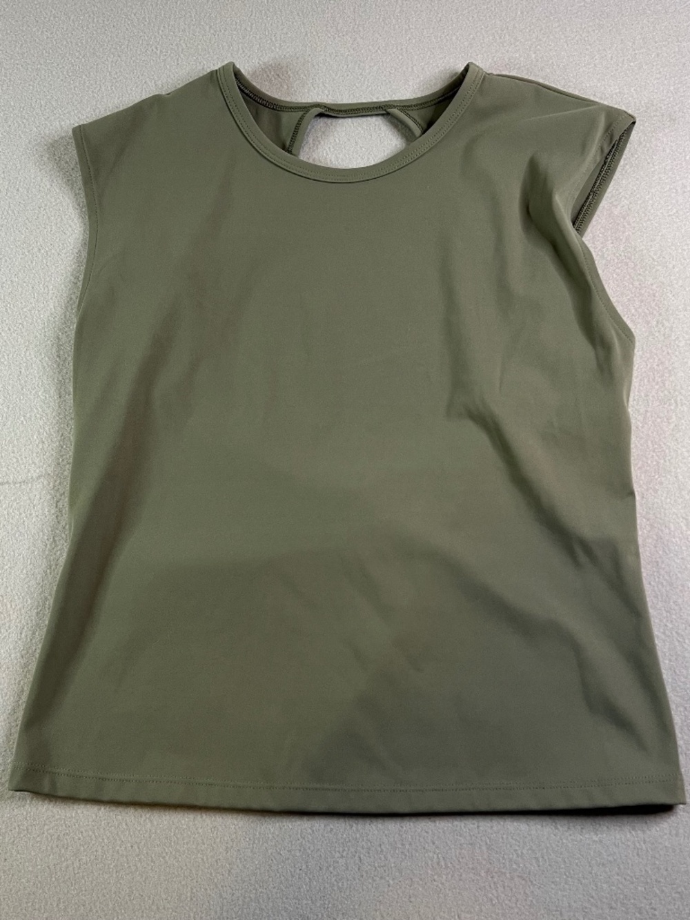 Calia Sleeveless Workout Top with Keyhole Cutout Olive Green. Women's Med.